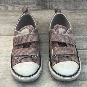 Stylish Pink Converse Kids Shoes